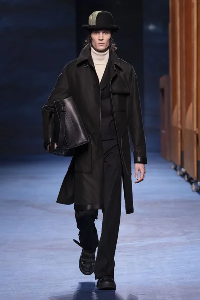 Look 36